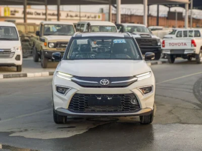 2025 TOYOTA URBAN CRUSIER 1.5 Liter 4 Cylinder Engine White Burgundy Sedan