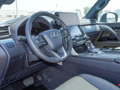 2025 Lexus LX 600 3.5L V6 Cylinder Petrol Engine Green Black SUV GCC