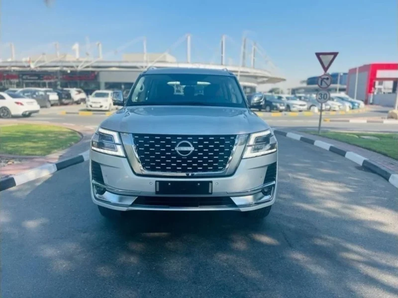2024 Nissan Patrol V8 Cylinder Engine PLATINUM Silver Burgundy SUV GCC