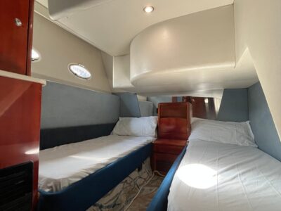 Yacht Charter in Dubai UAE 52ft up to 12 Person