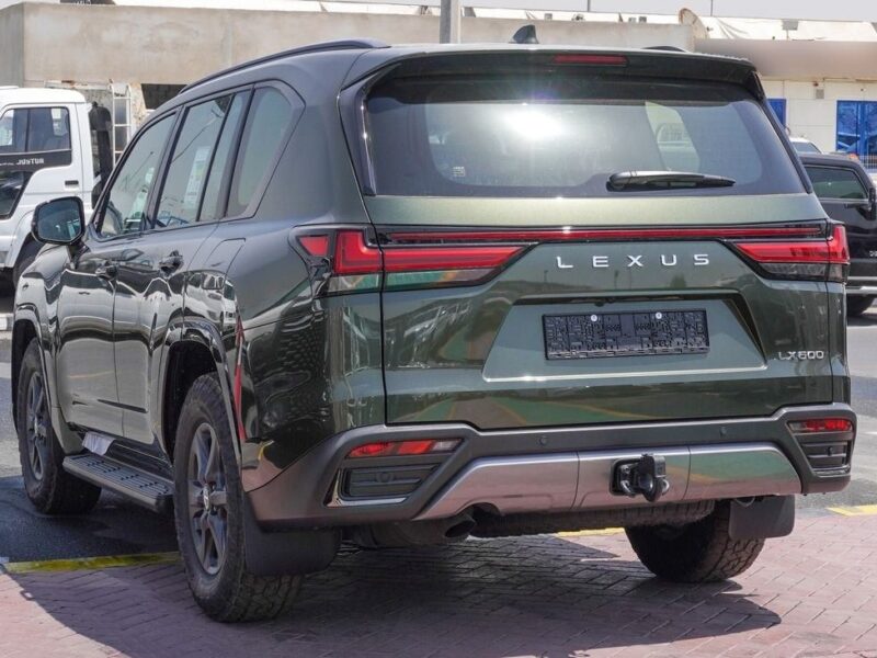 2025 Lexus LX 600 3.5L V6 Cylinder Petrol Engine Green Black SUV GCC