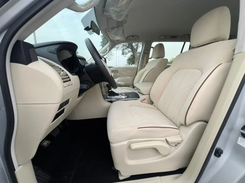 2024 Nissan Patrol XE 4.0 Liter 6 Cylinder Petrol Engine Silver Beige SUV GCC