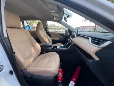 2025 Toyota RAV4 4WD EXR 2.5 Liter 4 Cylinder Petrol Engine White Beige SUV GCC