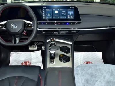 2026 MG MG 7 Deluxe 4 Cylinders Petrol Engine Green Black Sedan GCC