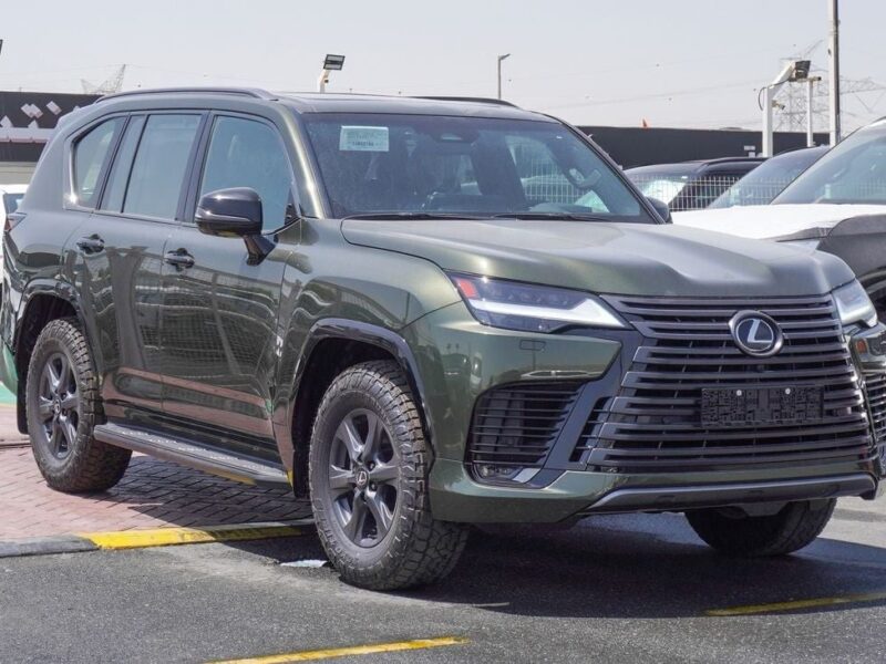 2025 Lexus LX 600 3.5L V6 Cylinder Petrol Engine Green Black SUV GCC