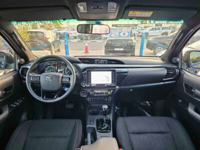 2026 Toyota Hilux SR5 ADVENTURE 4.0L V6 PETROL Black Pick Up Truck