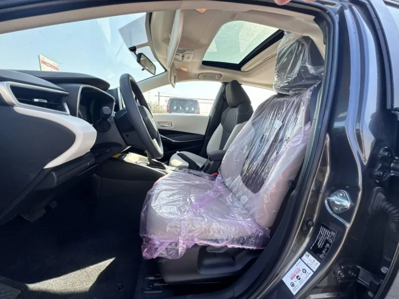 2025 TOYOTA COROLLA GLI HEV 1.8L 4 Cylinder Engine Grey Beige Sedan GCC