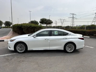 2025 LEXUS ES350 3.5 Liters 6 Cylinder Petrol Engine White Tan Sedan GCC