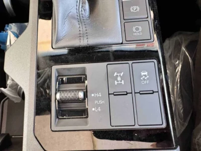 2025 Toyota Prado 2.8L DIESEL 4 Cylinder Diesel Engine Black SUV RHD