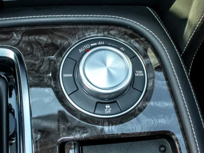 2024 Nissan Armada Platinum 8 Cylinder Petrol Engine Black Brown SUV