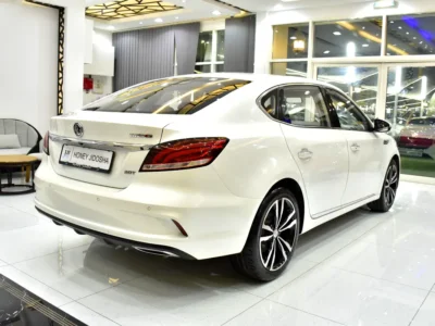 2022 MG MG6 Trophy 4 Cylinder Petrol Engine White Red Sedan GCC Specs