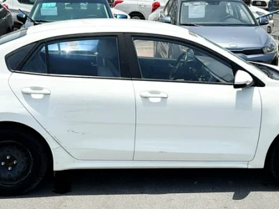 2019 Kia Rio Other 4 Cylinder Petrol Engine White Grey Sedan GCC Specs