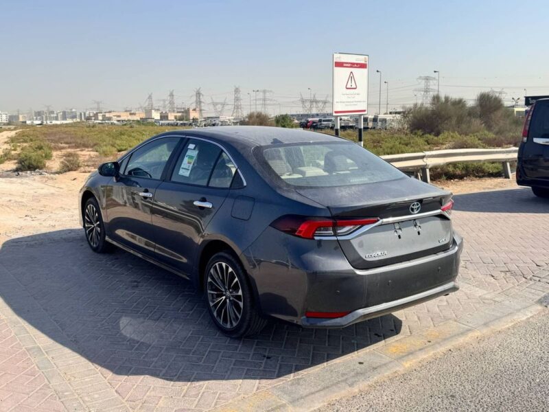 2025 TOYOTA COROLLA GLI HEV 1.8L 4 Cylinder Engine Grey Beige Sedan GCC