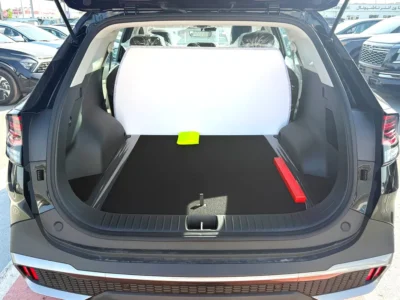 2025 Kia Sportage Other 4 Cylinders Petrol Engine Black White SUV