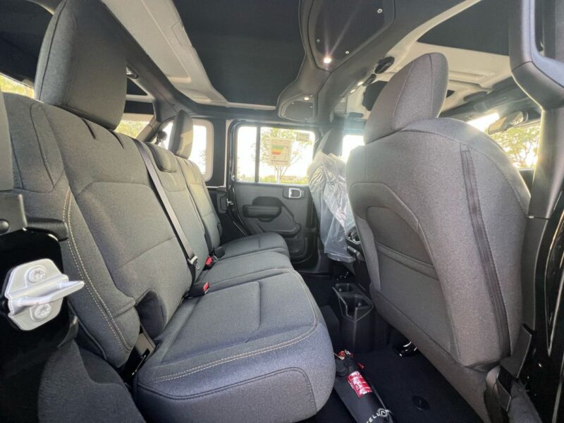 2025 Jeep Wrangler Unlimited Sport S 2.0L AT 4 Cylinder Petrol Engine Black Grey SUV