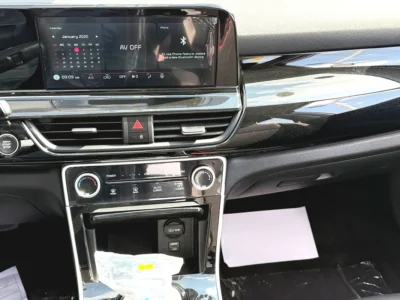 2025 Kia Seltos Luxury Edition 4 Cylinder Petrol Engine White Black SUV