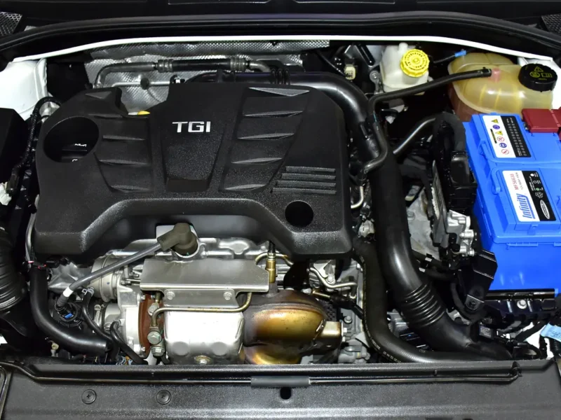 2022 MG MG6 Trophy 4 Cylinder Petrol Engine White Red Sedan GCC Specs