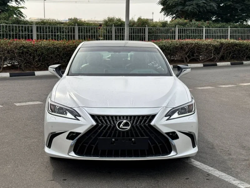 2025 LEXUS ES350 3.5 Liters 6 Cylinder Petrol Engine White Tan Sedan GCC