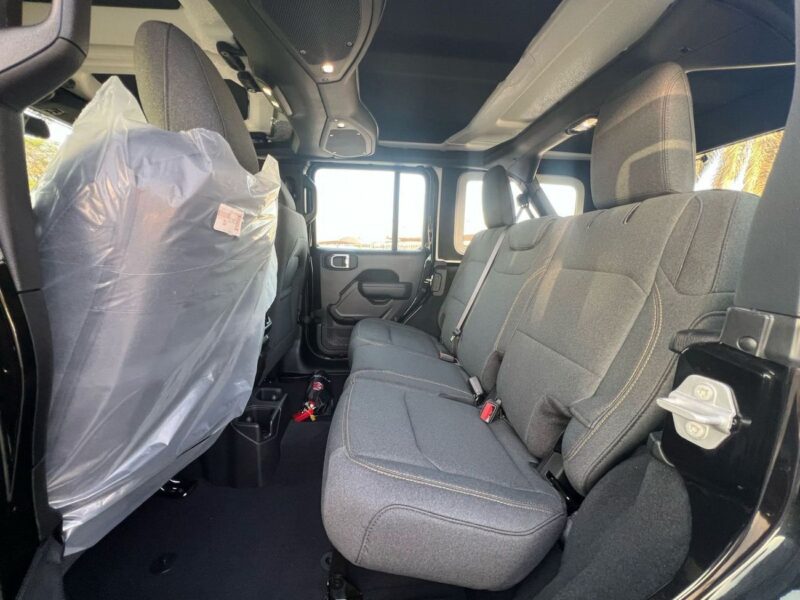 2025 Jeep Wrangler Unlimited Sport S 2.0L AT 4 Cylinder Petrol Engine Black Grey SUV