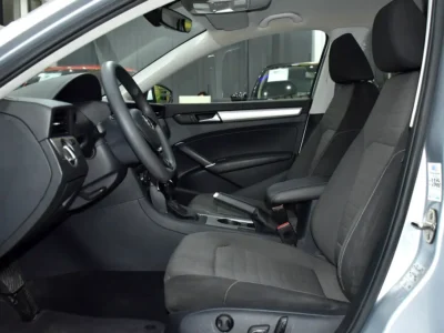 2021 Volkswagen Passat Comfortline 5 Cylinders Petrol Engine Silver Black Sedan