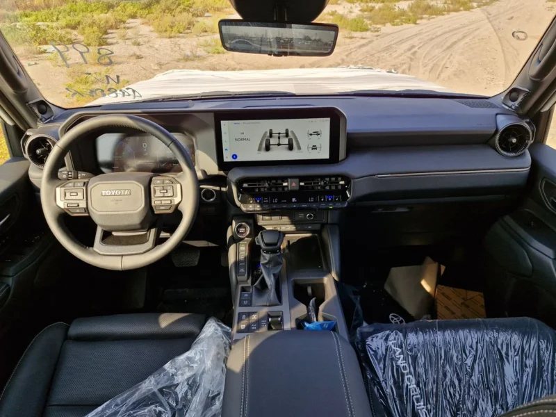 2024 Toyota Prado VXL 2.4L 4 Cylinders TURBO PETROL 4X4 White Black SUV