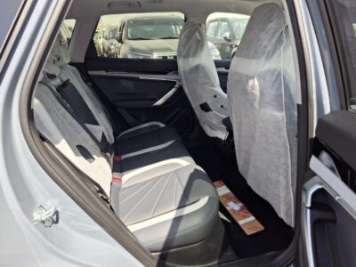 2025 Geely Starray 2.0 Liters 4 Cylinder Engine Glossy Blue Black SUV AT Petrol