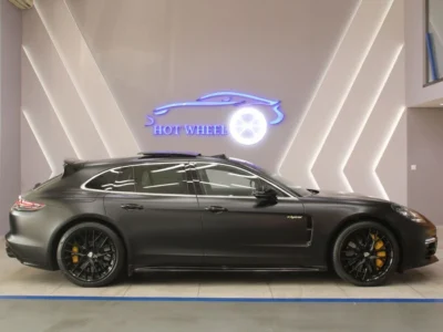 2020 Porsche Panamera Turbo S E-Hybrid Sport Turismo 4.0L Black Sedan