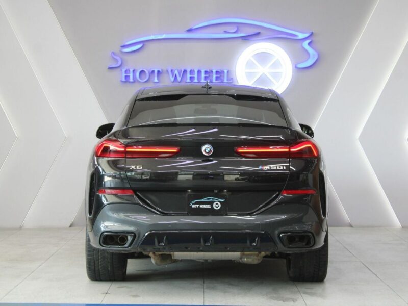 2023 BMW X6 M50i 4.4L Twin-Turbo Premium Unleaded V8 Black SUV