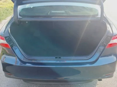 2018 Toyota Camry LE 4 Cylinder Petrol Engine Blue Grey Sedan