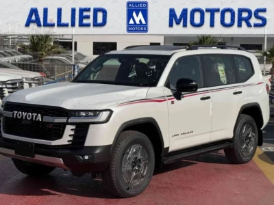 2026 TOYOTA LAND CRUISER GR-S 3.3L 6 Cylinder Engine DIESEL White Red SUV