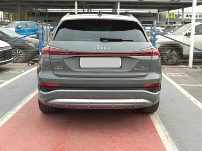 2024 Audi Q4 e-tron 40 Electric Car Grey Black SUV 450 - 550 KM Range