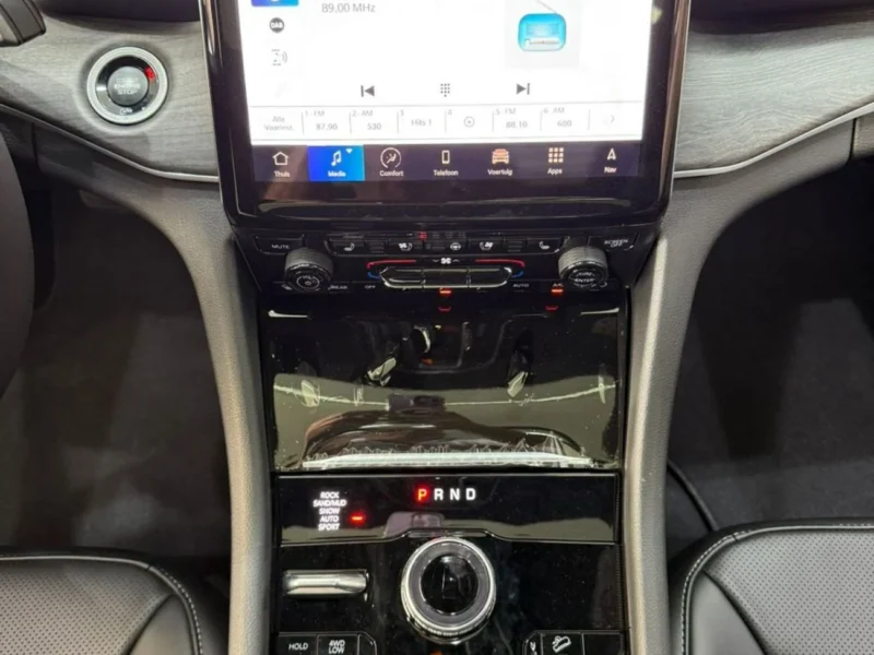 2025 Jeep Grand Cherokee 4XE 2.0L Turbo I-4 PHEV Black SUV AWD