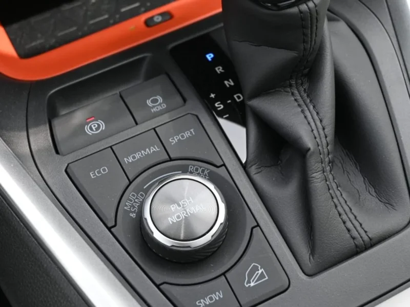 2025 Toyota RAV 4 Adventure 2.5 Liter 4 Cylinder Engine 4WD White Grey SUV