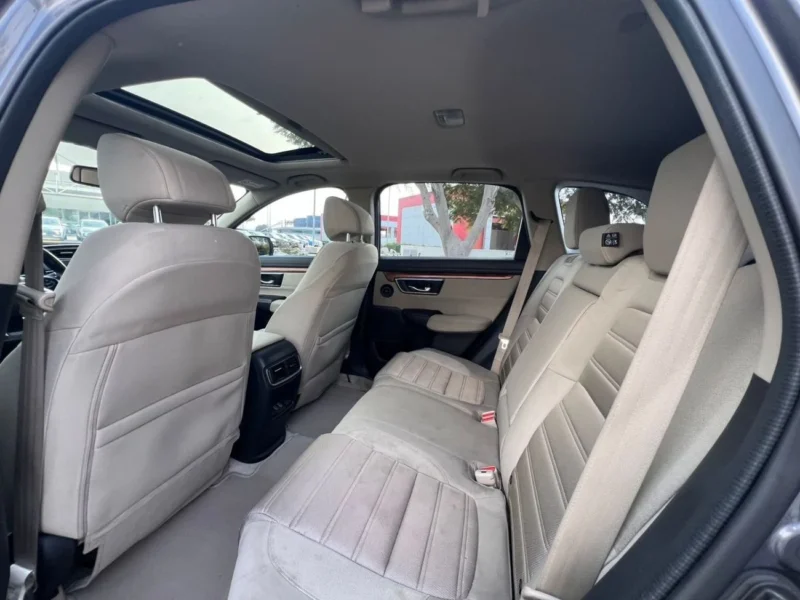 2020 Honda CR-V 4 Cylinders Petrol Engine Grey Beige SUV GCC Specs