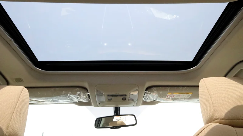 2025 Toyota Rav 4 Other 4 Cylinder Hybrid Engine Black Beige SUV GCC Specs