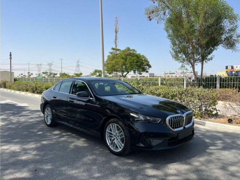 2024 BMW 520I 2.0 Litres 4 Cylinders Petrol Engine Black Tan Sedan