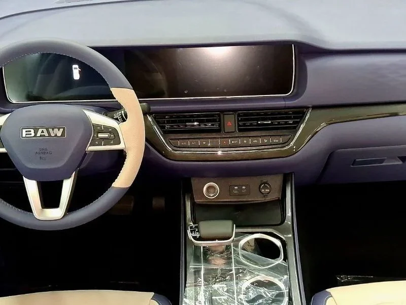 2026 BAW 212 M7 2.0 Liter 4 Cylinder Petrol Engine White Blue Van