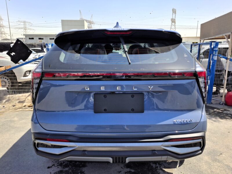 2025 Geely Starray 2.0 Liters 4 Cylinder Engine Glossy Blue Black SUV AT Petrol