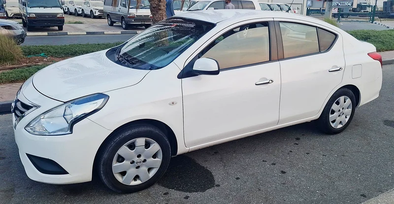 2022 Nissan Sunny Other 4 Cylinder Petrol Engine White Beige Sedan GCC