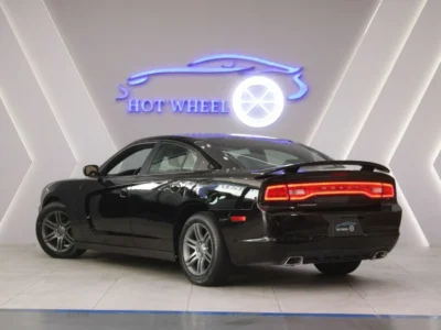 2013 Dodge Charger SXT 6 Cylinders Petrol Engine Black Sedan RWD GCC Specs