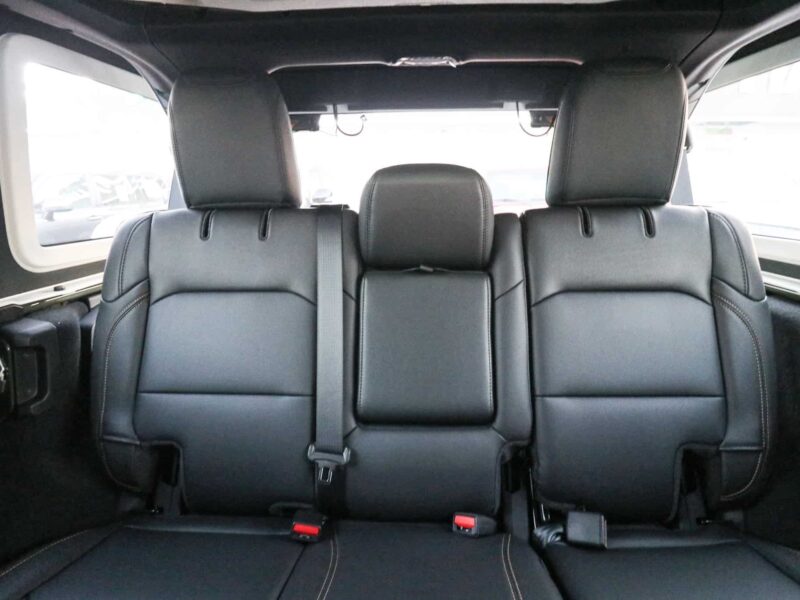 2024 Jeep Wrangler Unlimited Sahara 2.0L 4 Cylinders Engine Black Clear Coat