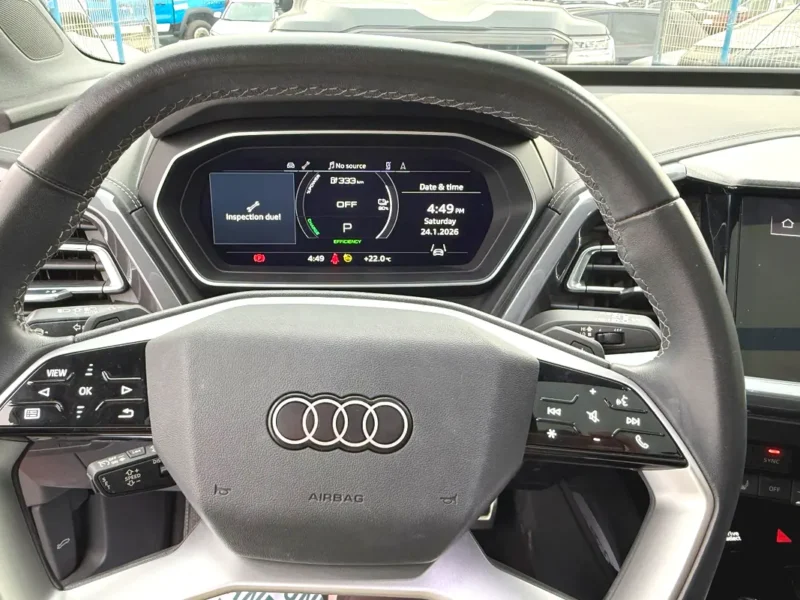 2024 Audi Q4 e-tron 40 Electric Car Grey Black SUV 450 - 550 KM Range