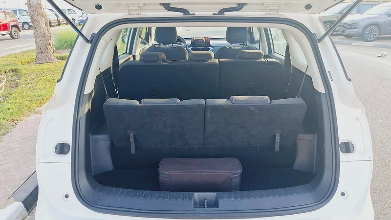 2022 Chevrolet Captiva Other 4 Cylinder Petrol Engine White Grey SUV GCC