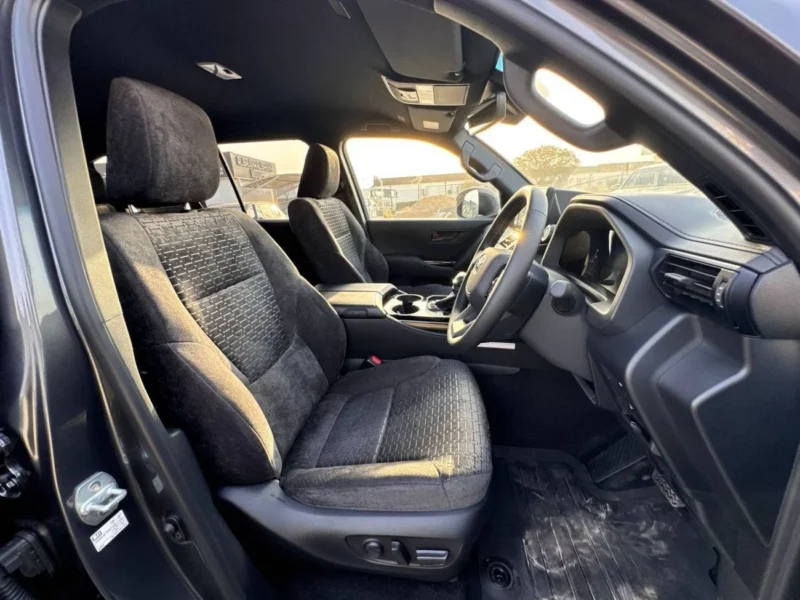 2025 TOYOTA LAND CRUISER 300 GXL RHD 3.3L V6 TWIN TURBO DIESEL Grey Black