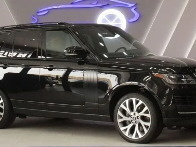 2018 Land Rover Range Rover Vogue SE 5.0L 8 Cylinder Engine Black Brown SUV