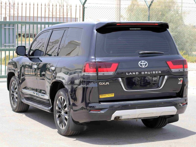 2009 Toyota Landcruiser GXR GR Sport V8 4.6 Liter Black Red SUV