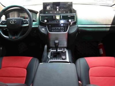 2009 Toyota Landcruiser GXR GR Sport V8 4.6 Liter Black Red SUV