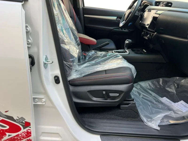 2026 TOYOTA HILUX ADVENTURE 2.4L 4 Cylinders 4X4 DIESEL White Blue Truck