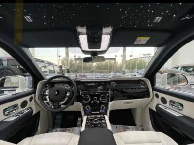 2024 Rolls Royce Cullinan 6.8-liter twin-turbocharged V12 White SUV