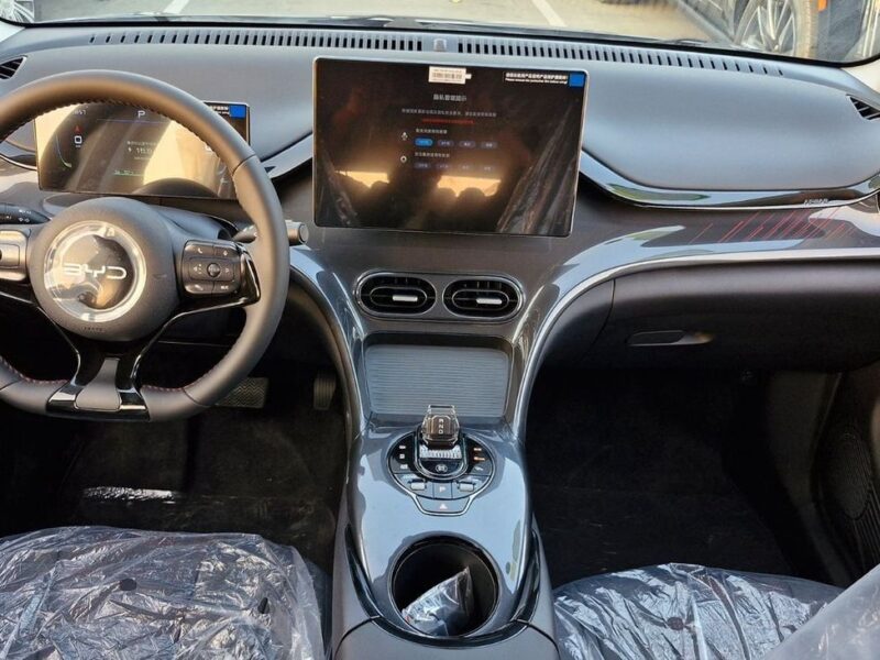 2025 BYD e2 Hatchback Electric Vehicle Grey Black SUV Automatic FWD